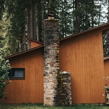 Loloma Lodge And Cabins McKenzie Bridge Bagian luar foto